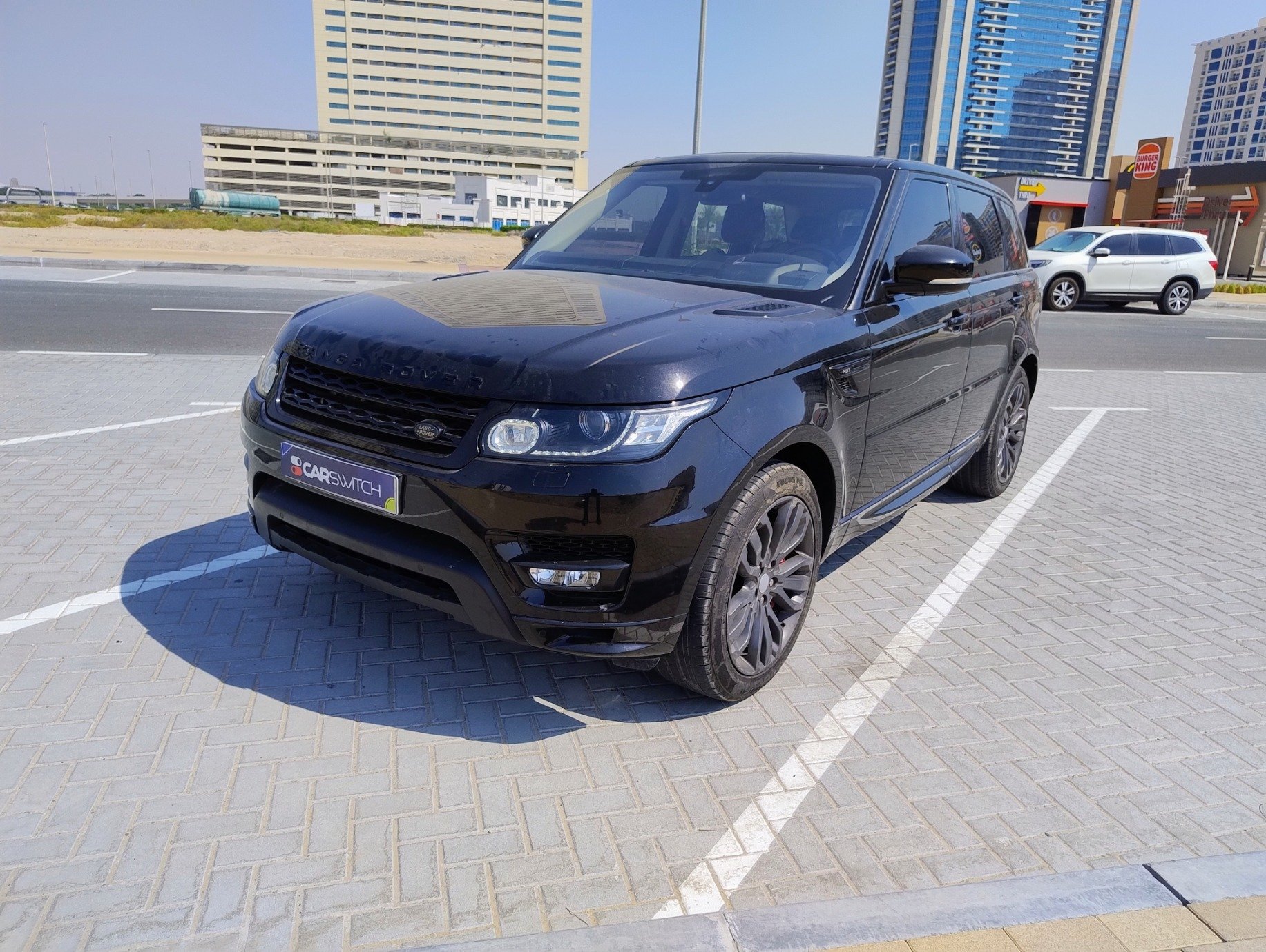 Used 2016 Range Rover Sport for sale in Dubai